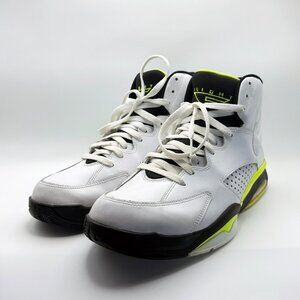 Nike Air Maestro Flight Volt Sneakers Mens 10.5 + BOX